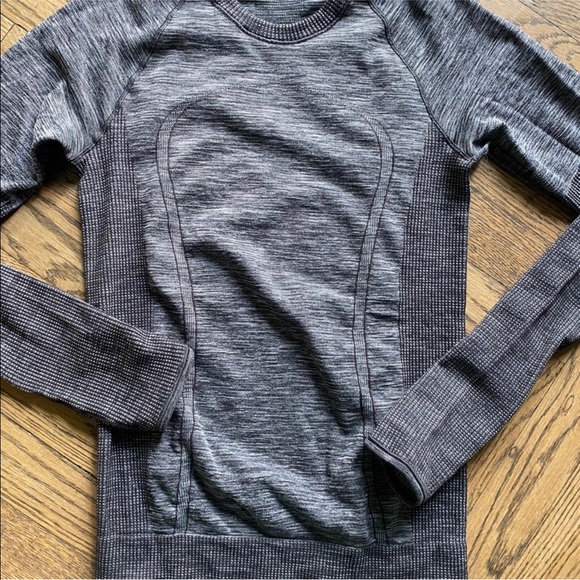 SOLD!! - Lululemon Swiftly Wool Pullover - Picture 4 of 7